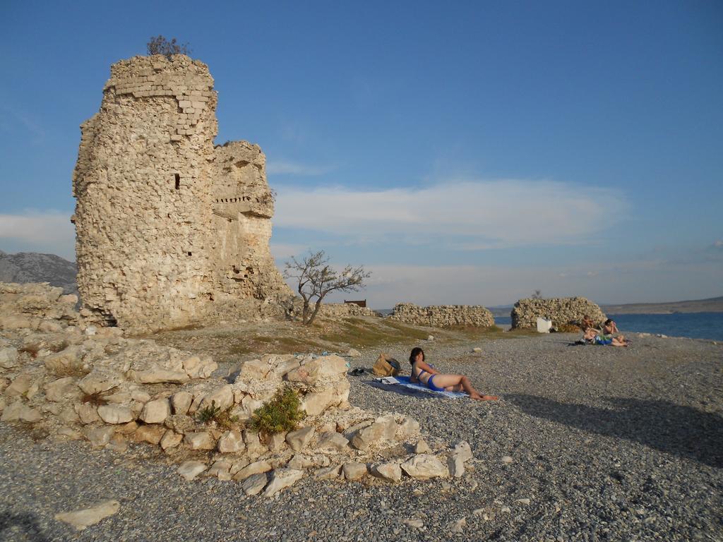 Apartments Lana Starigrad Paklenica Εξωτερικό φωτογραφία