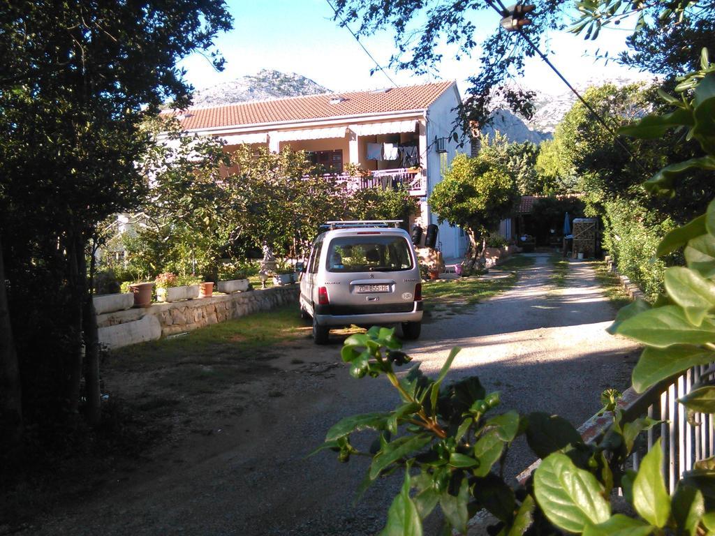 Apartments Lana Starigrad Paklenica Εξωτερικό φωτογραφία
